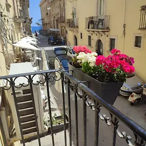 casa-santa-teresa.sicilyhotelsitaly.net/
